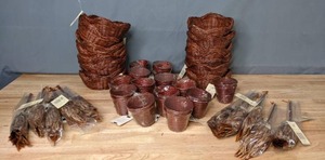 lot 176 image: Craft Supplies Small Baskets & More - Z