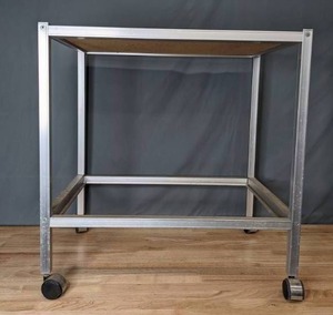 lot 178 image: Metal Rolling Cart - Z