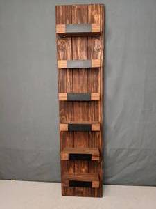 lot 215 image: Small Wall Display Shelf - Z