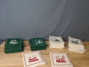 lot 217 image: Assortment of Christmas Potholders - Z