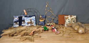 lot 193 image: Rustic Home Decor Handmade Fabric Coasters, Natural Woven Decor and More  - Z