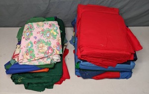 lot 320 image: Assortment of Solid & Pattern Fabric Red, Blue, Green, Bunnies, & More - Z
