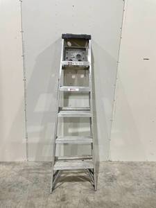 lot 98A image: Lightweight Aluminum 5-Step Folding Ladder with 225 LB Capacity - X