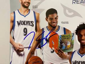 lot 17 image: Karl Anthony Towns Minnesota Timberwolves Autographed Basketball Starting 5 KAT KG NBA - T