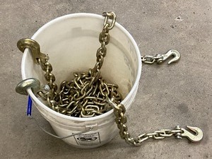 (2) 516 Logging Chains With Hooks