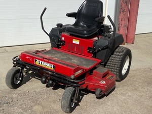 lot 4 image: Steiner ZTMD61 Zero Turn Lawn Mower
