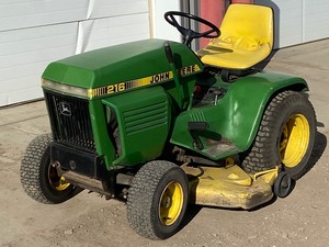 lot 6 image: John Deere 216 Lawn Tractor