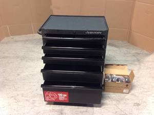 10 inch Drawer Height for Large Tools by Husky No Keys Customer Returns See Pictures