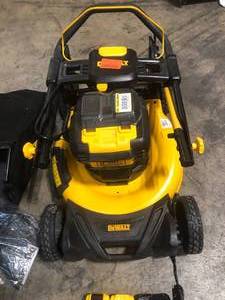 lot 11 image: DEWALT 21.5 in. 20-Volt MAX Lithium-Ion Cordless Battery Walk Behind Self Propelled Mower good condition - review all pictures