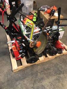 lot 36 image: Mix Lot of Outdoor Lawn Tools - various conditions - review all pictures