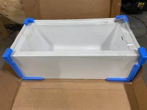 lot 6 image: Jacuzzi Linea 60 x 30 Acrylic Soaking Bathtub for Three Wall Alcove Installation