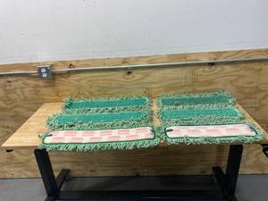 lot 34 image: RUBBERMAID COMMERCIAL PRODUCTS Lot of 6 Hygen Microfiber Dust Mops