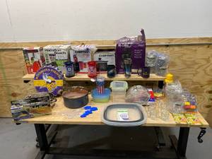 lot 65 image: Large Lot of Kitchen Related Items