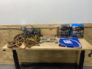 lot 80 image: NFL Lot of Various Items (please see description)