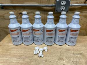 lot 116 image: DIVERSEY Lot of 6 Bottles of- 904252 Tannin Stain Remover (32 oz ea)