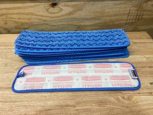 lot 132 image: Rubbermaid lot of 9-  Hygen 20 Dust Mop Pads