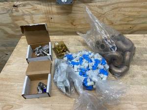 lot 157 image: Lot of Various Fittings