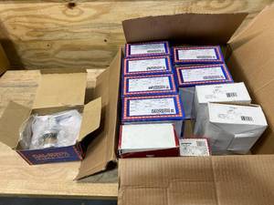 lot 187 image: Lot of Door Locks