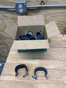 lot 206 image: WALRAVEN Lot of 1-12 W Strut Clamp 2000 ZnMg epdm