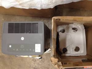 GE large-capacity dehumidifier Model #APEL50LZ customer return see pictures