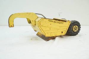 lot 71 image: vintage Tonka scraper