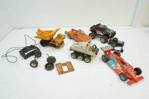 lot 80 image: radio control Caterpillar and Nikko Patriot