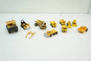 lot 88 image: 164 scale metal dump trucks and more