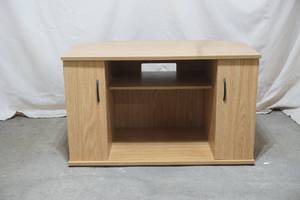 lot 130 image: entertainment center