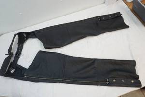 lot 179 image: Harley Davidson leather chaps M mens