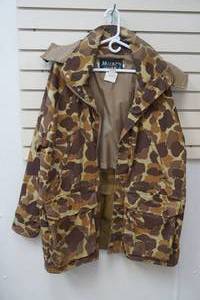 lot 182 image: Mountn Prairie camo canvas jacket mens L