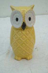 lot 202 image: ceramic owl
