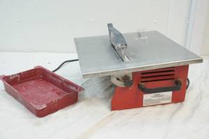 lot 224 image: FlorCraft wet tile saw