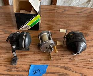 lot 27 image: Lot of 3 Fishing Reels