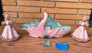 lot 38 image: Vintage 1950s Relpo Victorian Lady Planters and Pink Ceramic Candy Bowl