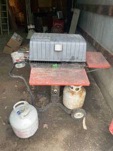 lot 76 image: Broilmaster Grill with 2 Propane Tanks & Rotisserie Motor