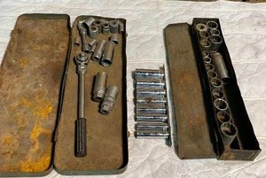 lot 108 image: SAE Socket Sets-Craftsman, Indestro