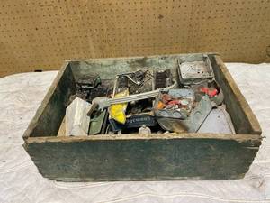 lot 120 image: Huge Lot of Electrical Supplies