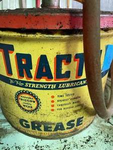 lot 172 image: Gear Lube Pump with Can