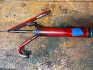 lot 173 image: Vintage Metal Oil Barrel Pump-National Spencer