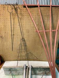 lot 190 image: Lot of Yard Decor, Vine Tree and More