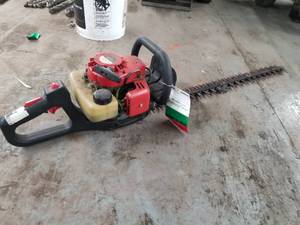 lot 21 image: Little Wonder Gas Hedge Trimmer