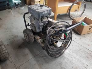 lot 30 image: Simpson Water Shotgun WS4040CVS Gas Pressure Washer