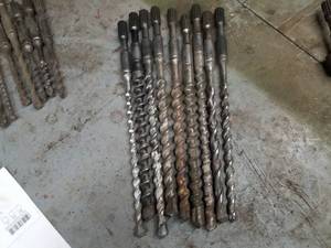 lot 41 image: Lot of (9) 16 Hammer Bits