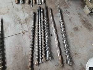 lot 44 image: Lot of (7) 21-12 Hammer Bits