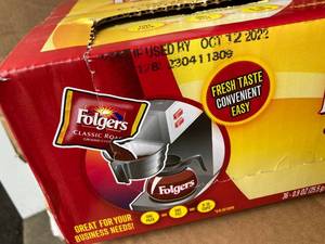 lot 85 image: Folgers Coffee Packets