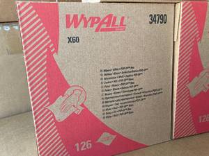 lot 7 image: Wypall X60 Towels