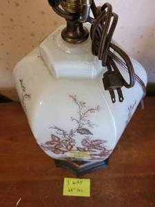 Asian Style 3 Way Lamp