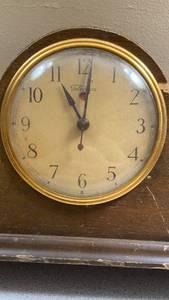 Vintage Mantel Clock