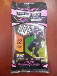 2021 Panini Mosaic Football Hanger Pack With (3) Exclusive Camo Pink Cards LK