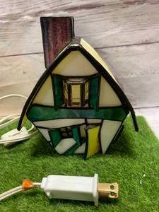 Forma Vitrum Stained Glass Light